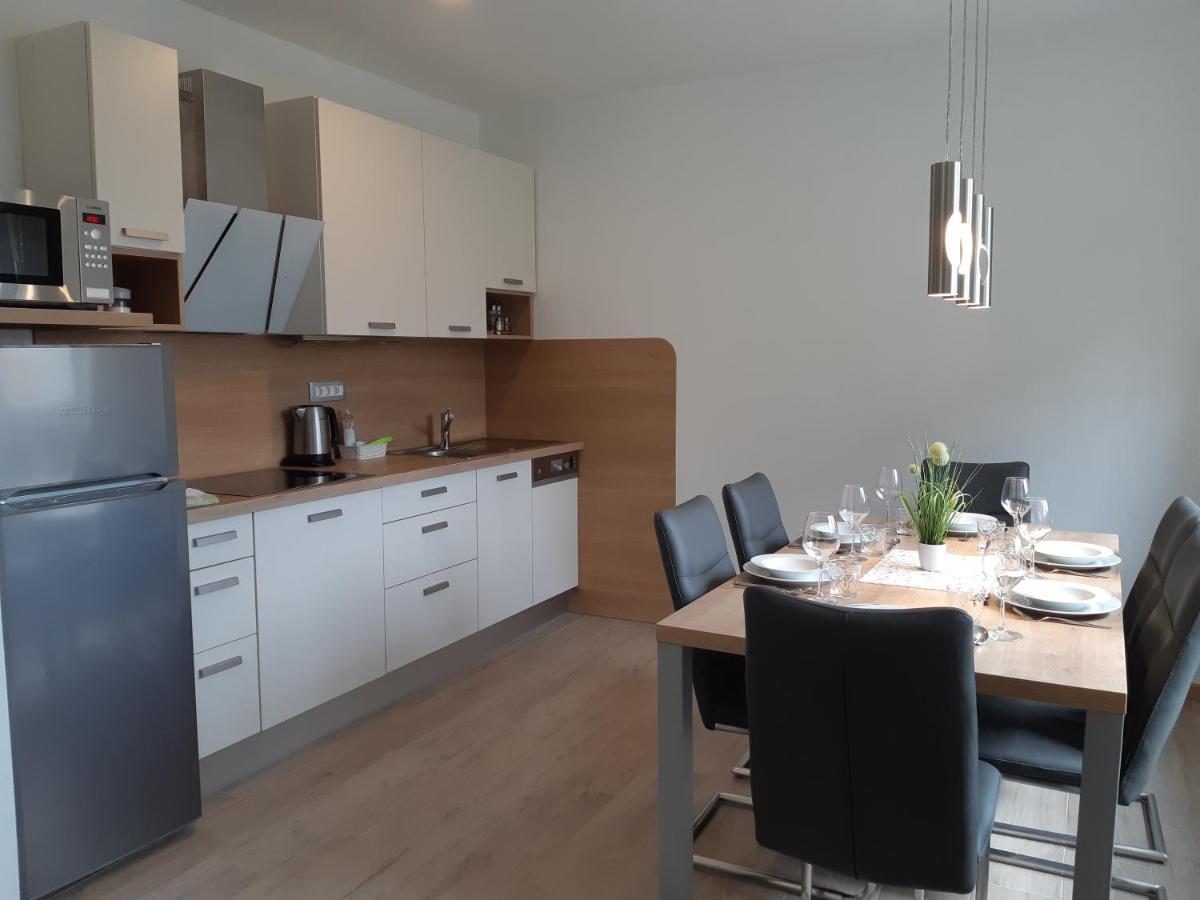 בוהין Apartments Vila Darja מראה חיצוני תמונה