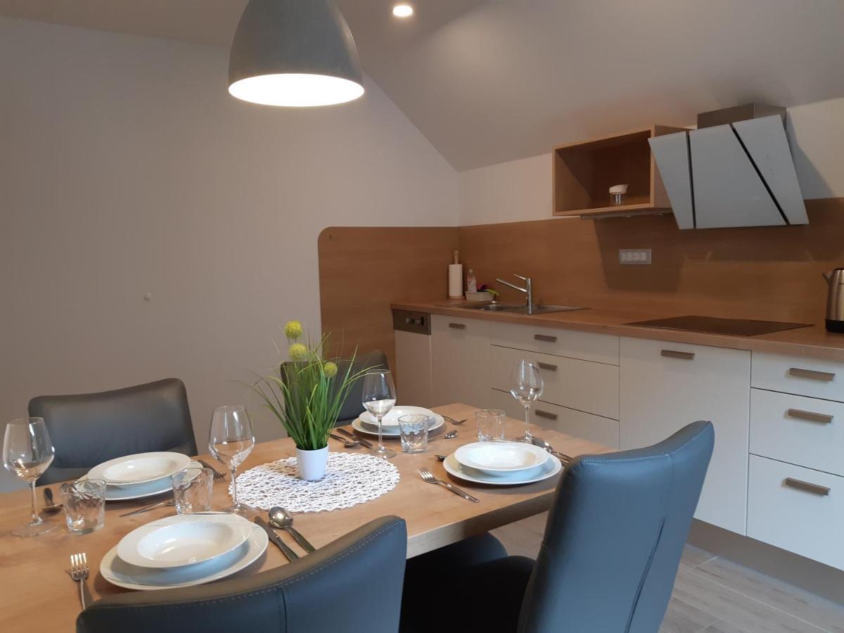 בוהין Apartments Vila Darja מראה חיצוני תמונה