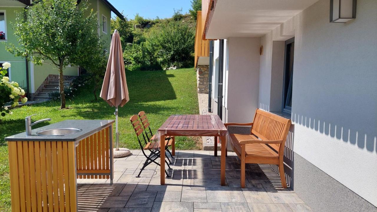 בוהין Apartments Vila Darja מראה חיצוני תמונה